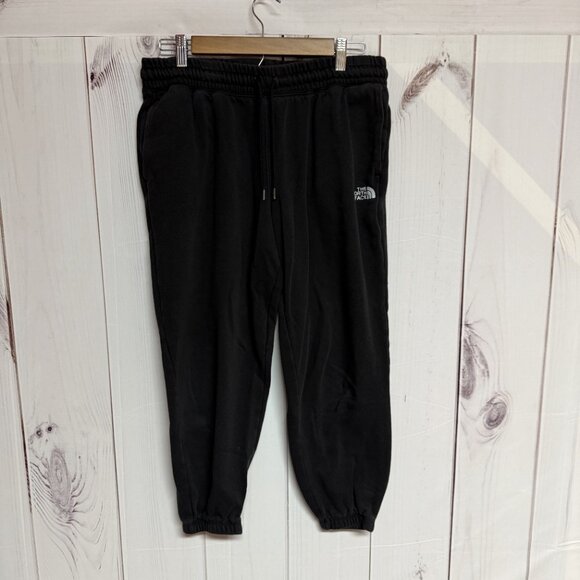 The North Face Women’s Cropped Jogger Sweatpants Medium Black EUC - Picture 2 of 9